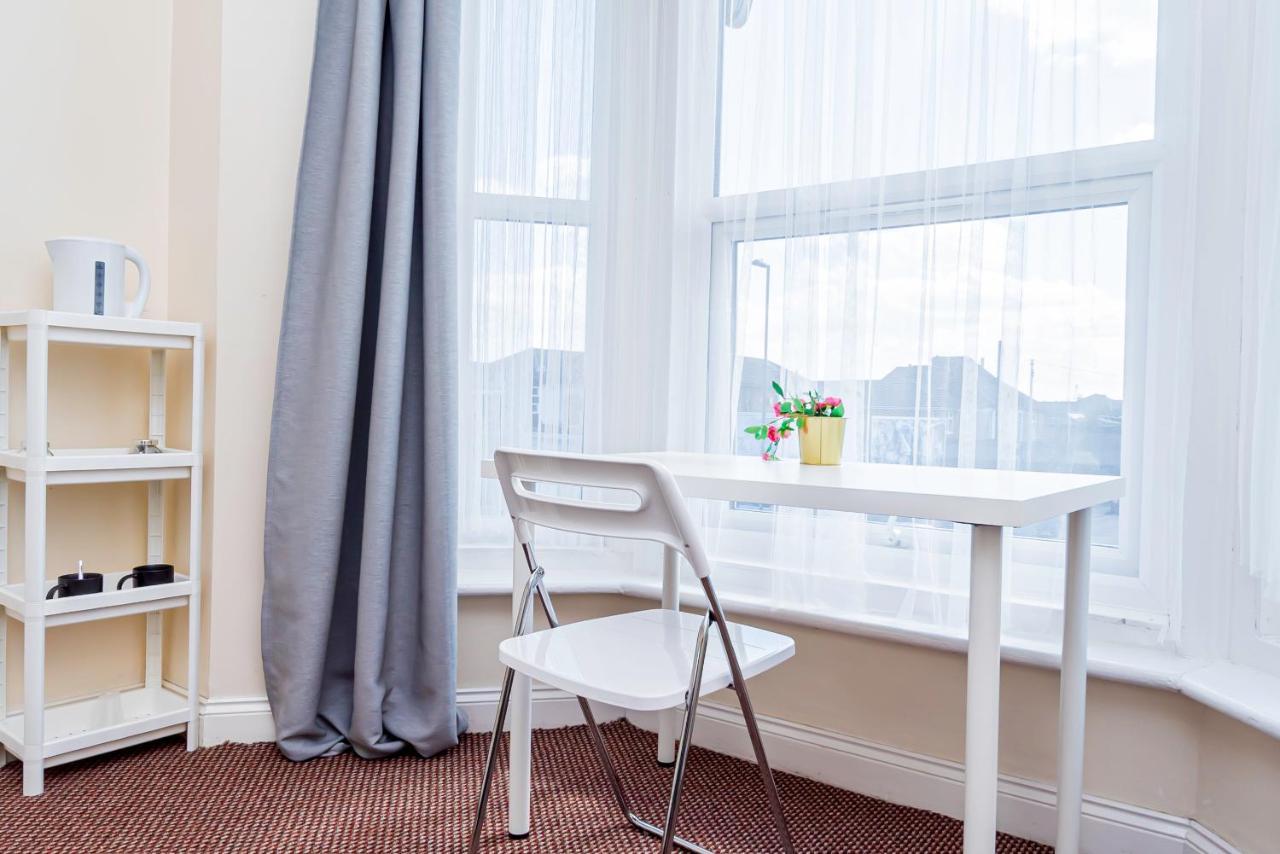 Guest house Shirley House: Self-catering Haven Near Southampton